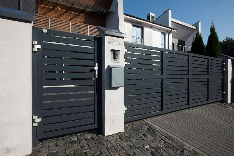 Распашные ворота Prestige с калиткой